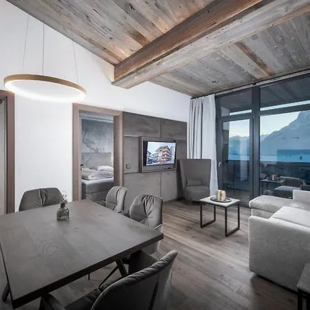 Hotel & Heigenhauser 3*