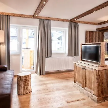 Hotel & Heigenhauser Waidring
