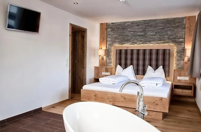 Hotel & Heigenhauser